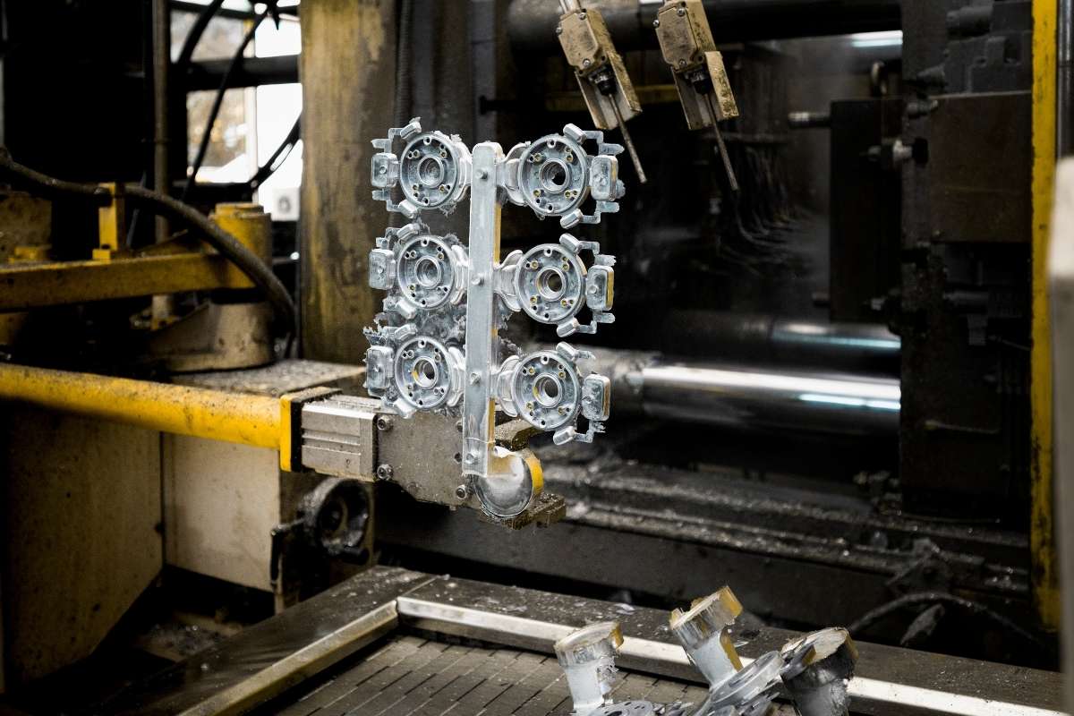 Die Cast Parts_Molding