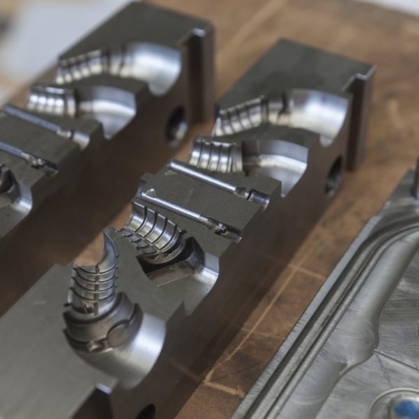 SEA-LECT Plastics Molded Parts Gating Option