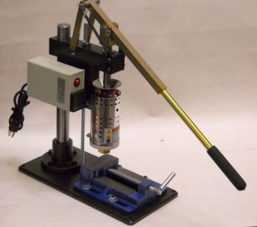 tabletop injection molding machine